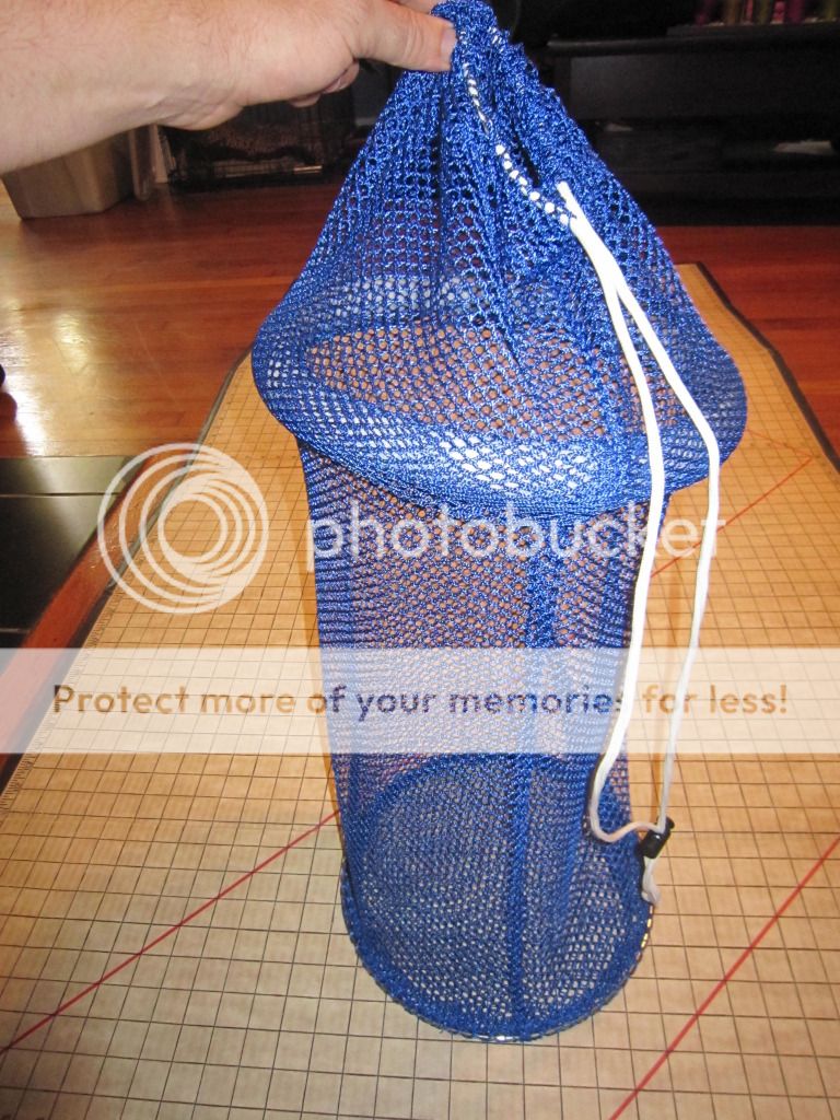 Berkley 5 Gal Floating Bait Bucket Bag Photo by kydians Photobucket